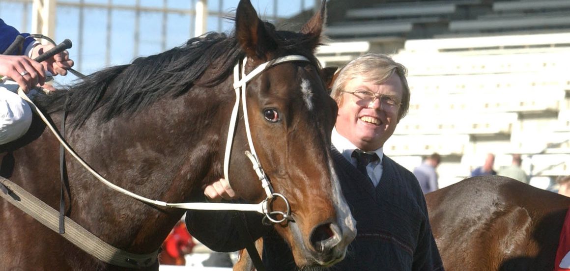 Hinsley signs off four decades at Phar Lap Raceway